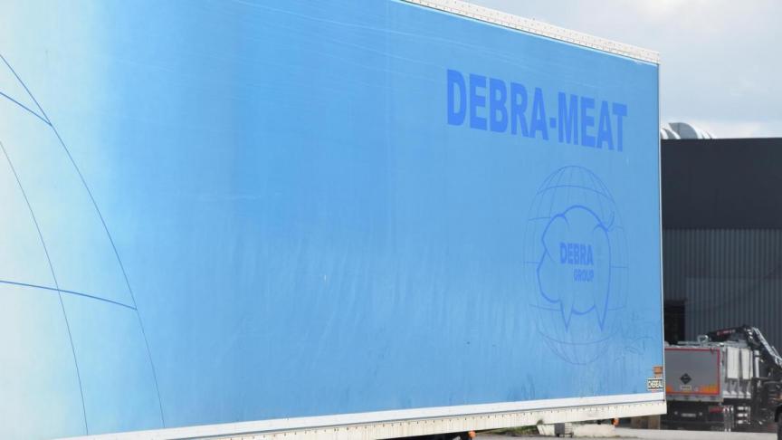 Animal Rights zal een nieuwe klacht indienen tegen het varkensslachthuis Debra in Tielt