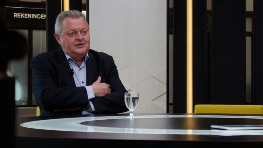 Piet Vanthemsche bij Vlaams Parlement TV.