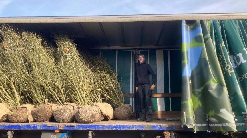 Bijna 50 jonge boeren gaan op buitenlandse landbouwstage.