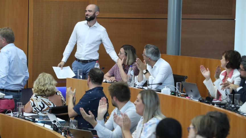 In het Brusselse parlement werd het verbod op onverdoofd slachten weggestemd.