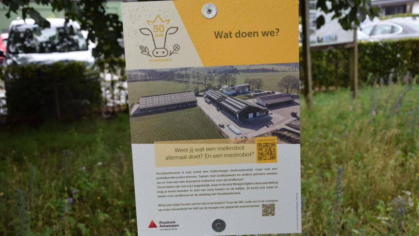 De Hooibeekhoeve richt zijn landbouweducatie zowel naar de boer als naar de burger.