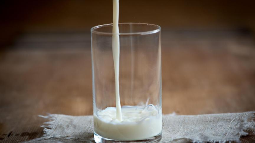Het verminderen van het gehalte toegevoegde suikers dient stapsgewijs te gebeuren, zodat consumenten kunnen wennen aan de minder zoete smaak.