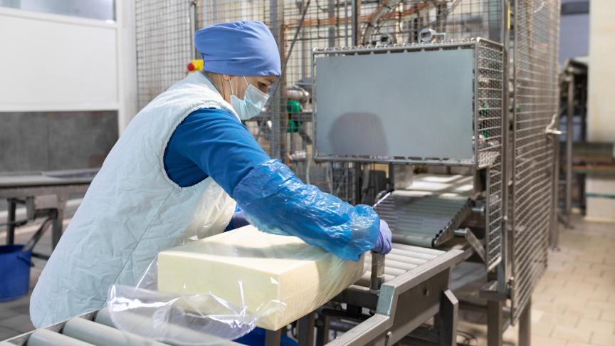 Het prijsverschil tussen boter uit Nieuw-Zeeland en Europa loopt op. Het Europese product is meer dan 2.000 euro/ton duurder.