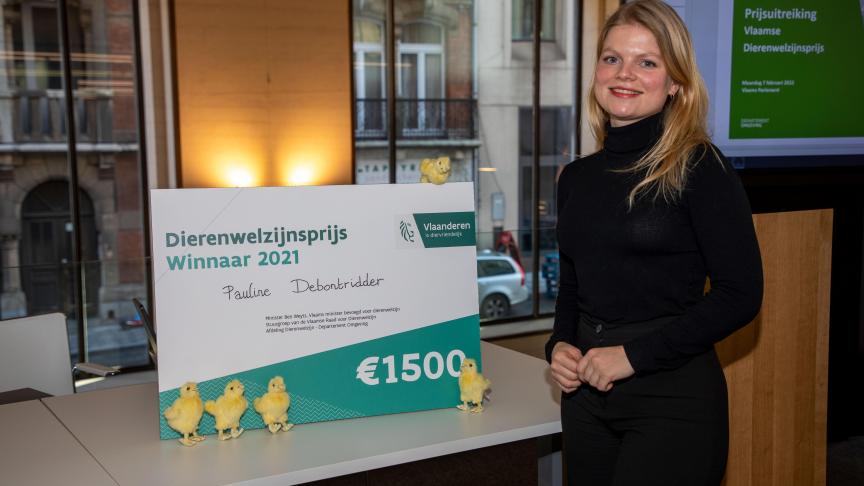 Pauline Debontridder mocht één van de 2 dierenwelzijnsprijzen ontvangen.