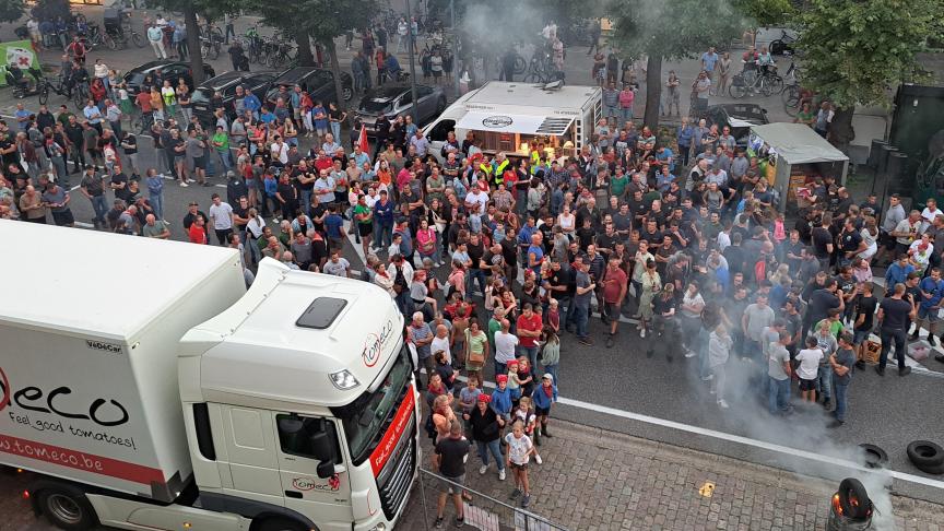Boeren en de agrovoedingsector protesteerden tegen het positieve PAS-advies van de stad Hoogstraten.