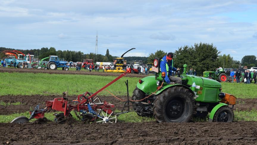 Het Belgisch kampioenschap oldtimerploegen wordt verplaatst met een week door de weersomstandigheden.