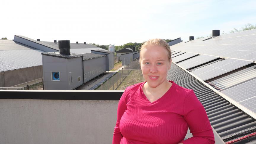 Celine: “Ik ben nu in verwachting, maar ik ga ervan uit dat ik een paar weken na de bevalling gewoon de dagelijkse leiding van het pluimveebedrijf weer op mij kan nemen.”