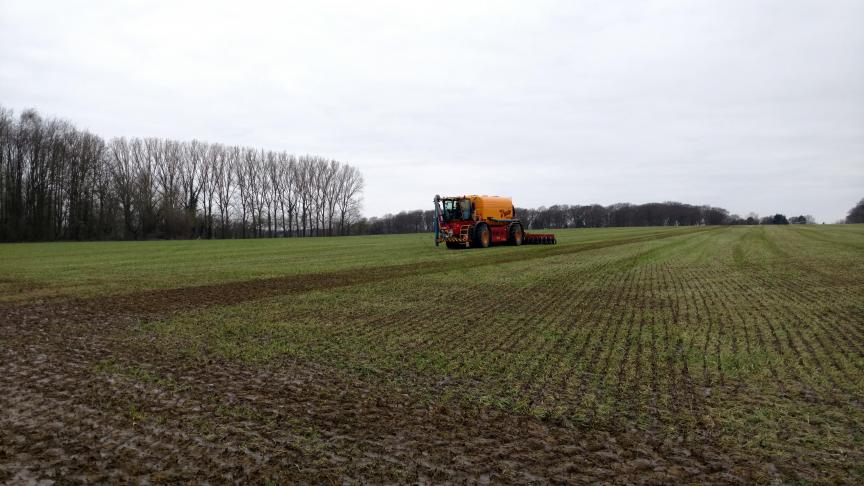 Gisteren vond, op initiatief van de landbouworganisaties, een overleg plaats met een grote groep van partners uit de lokale voedselketen om zich te buigen over concrete voorstellen voor een betere waterkwaliteit.