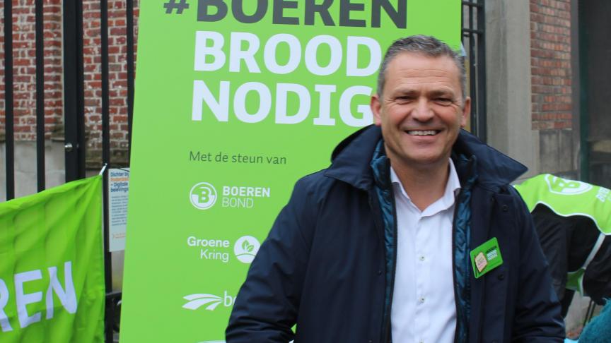 “Met verhandelbare emissierechten is er een oplossing voor zowel de ‘uitbollende’ veehouders als voor jonge boeren die de ouderlijke hoeve willen overnemen”, zegt Lode Ceyssens van Boerenbond.